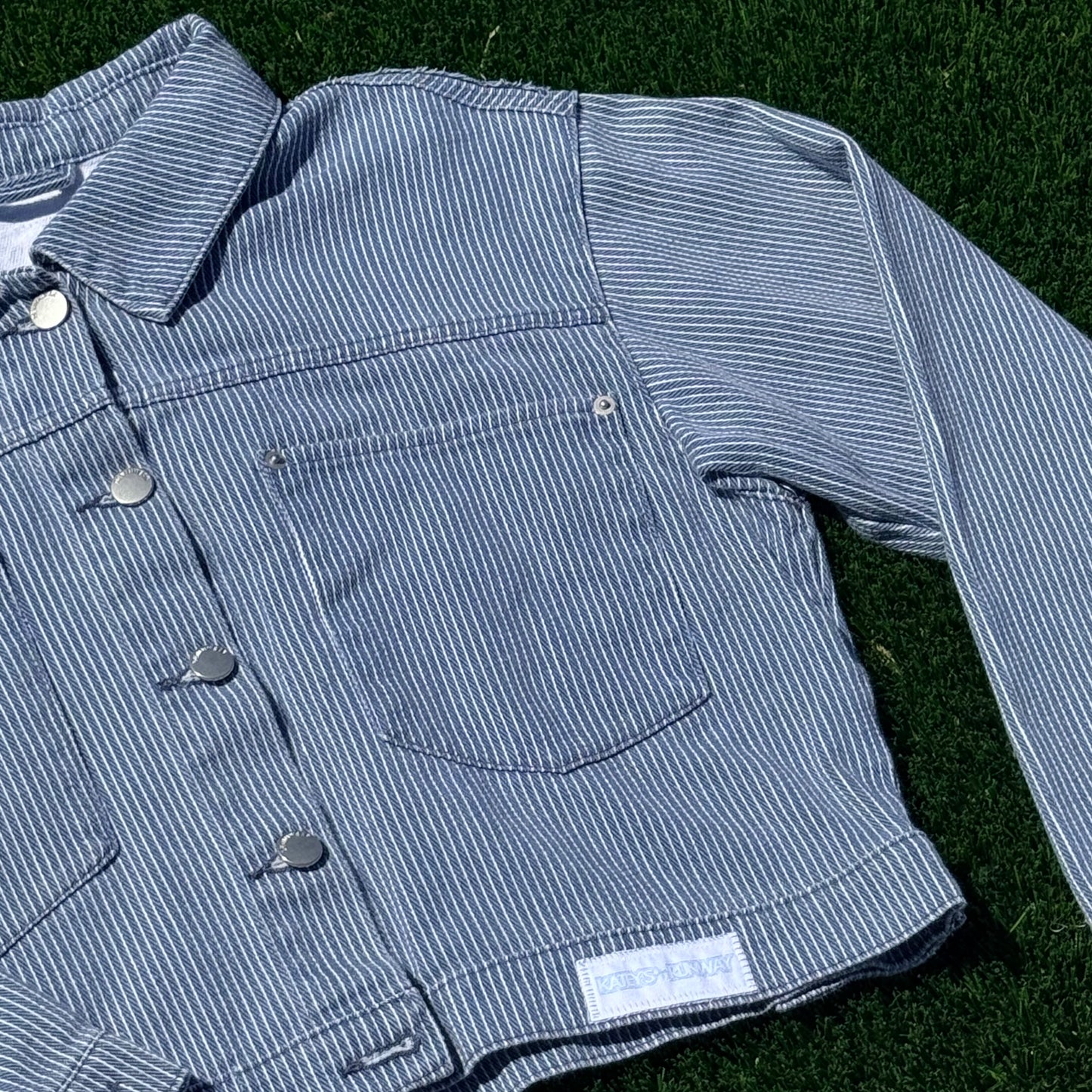 Upcycled Cropped Denim Jacket – Western Edition (M)
