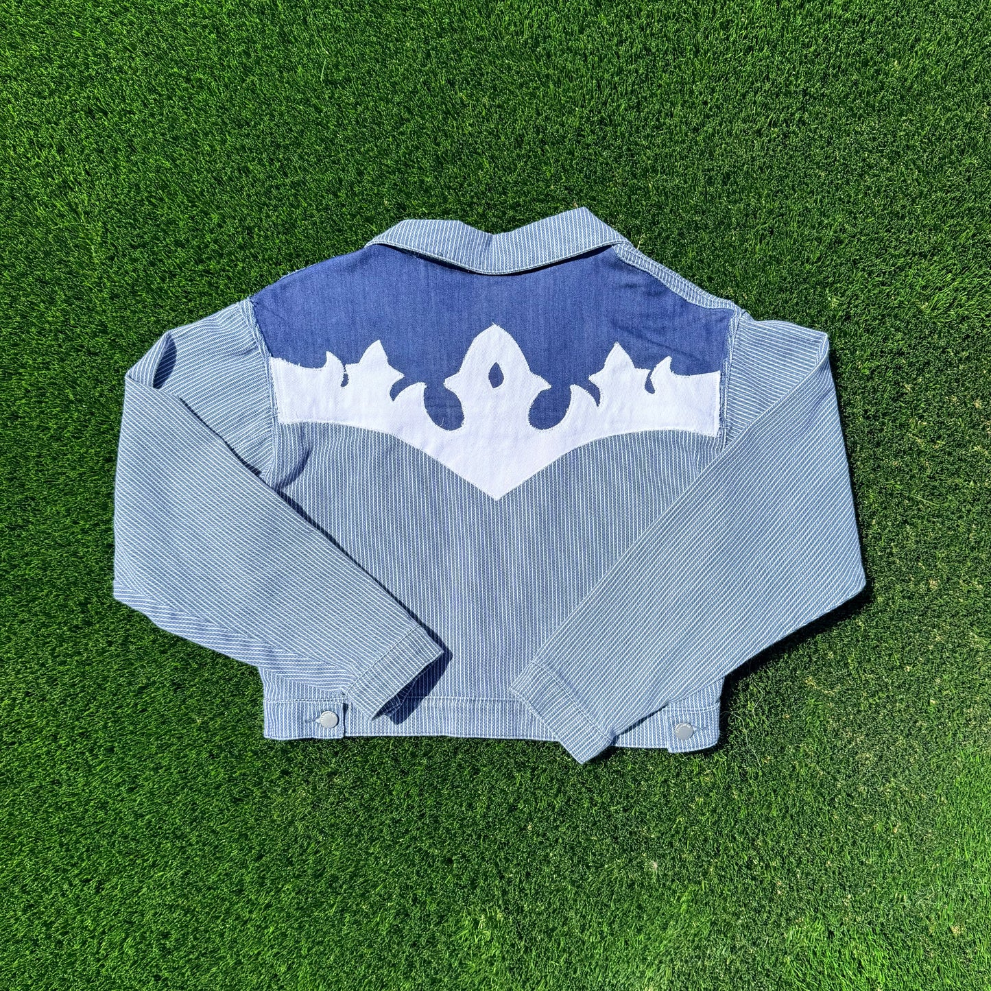 Upcycled Cropped Denim Jacket – Western Edition (M)