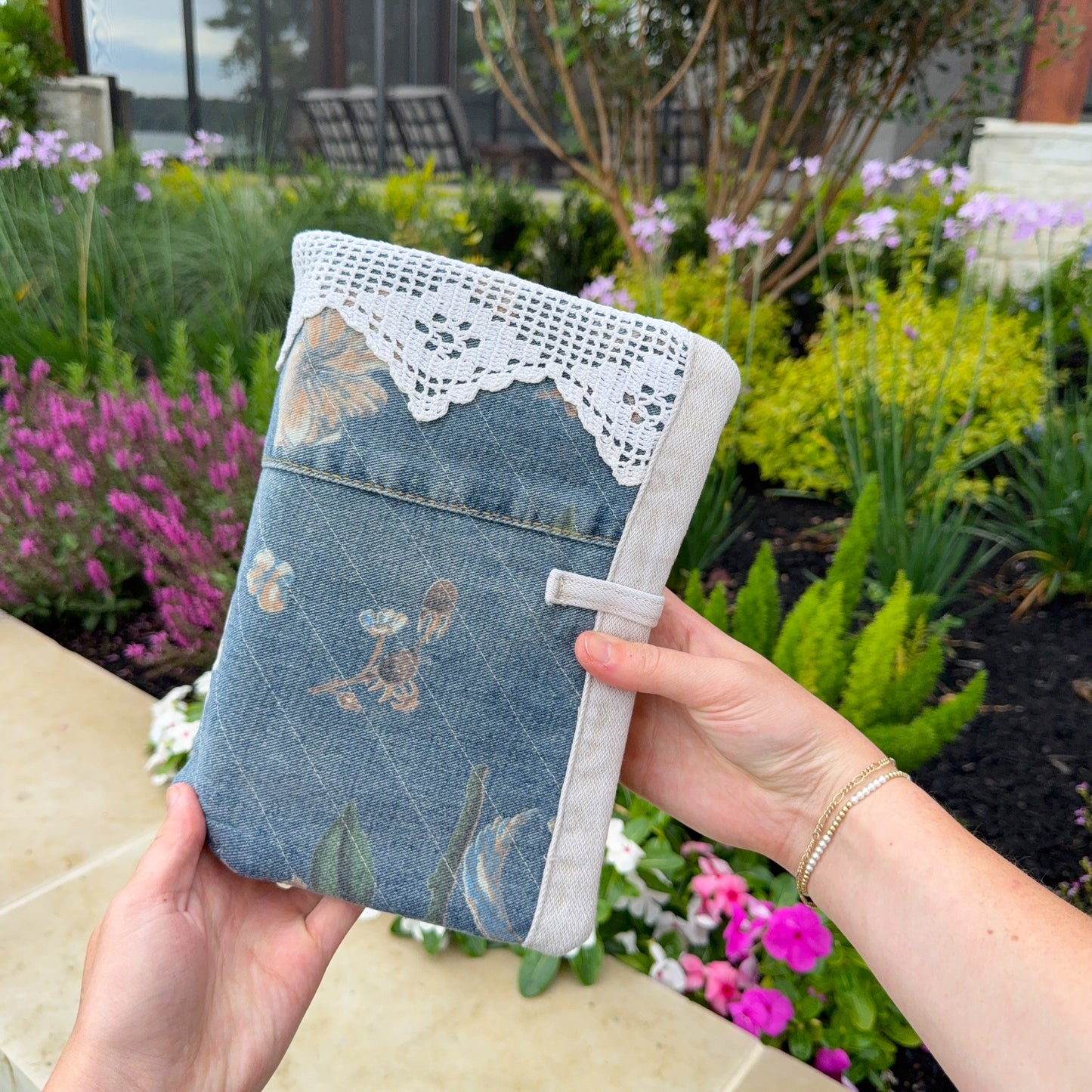 Antique Blossom Bible cover
