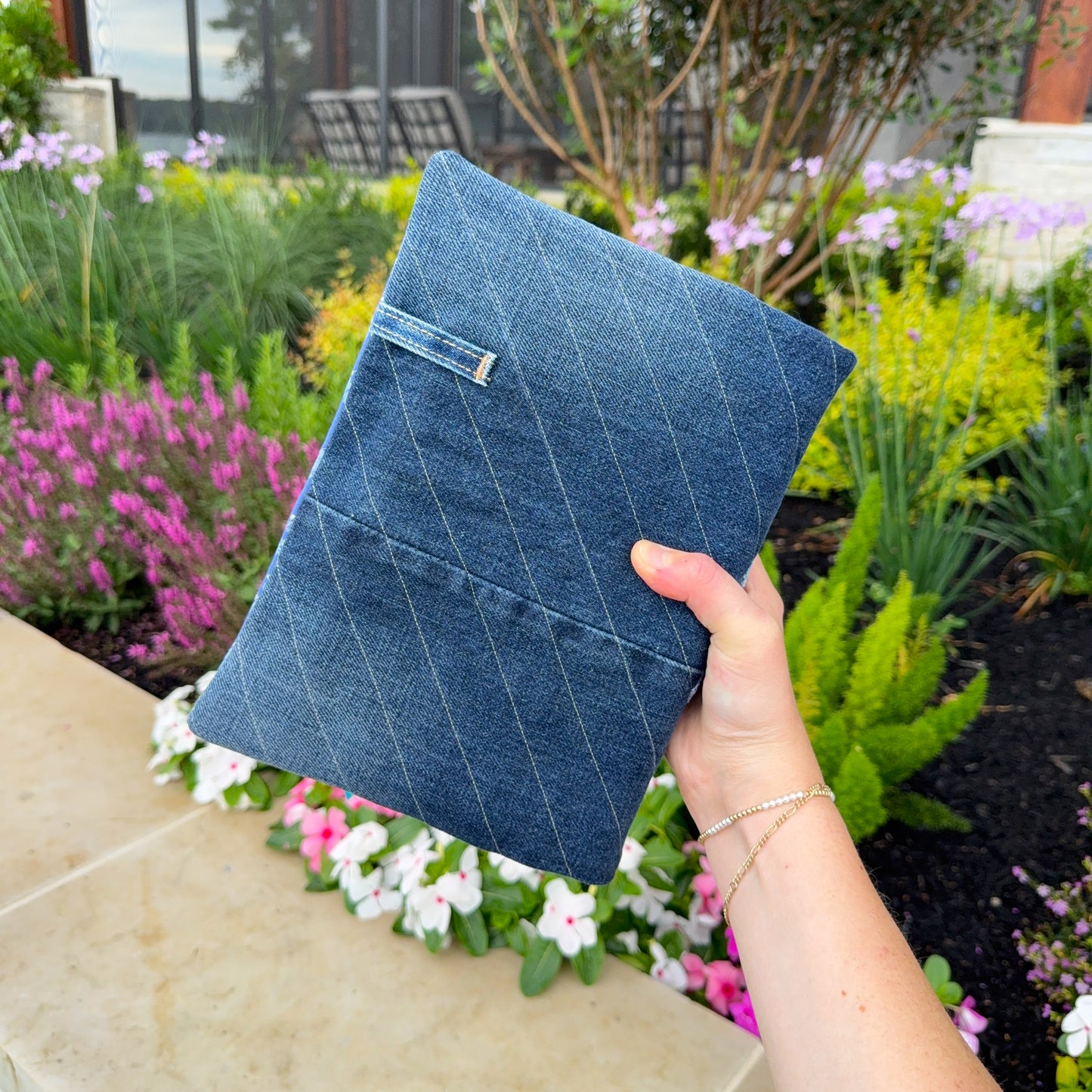 Lovin' Lace Bible Cover