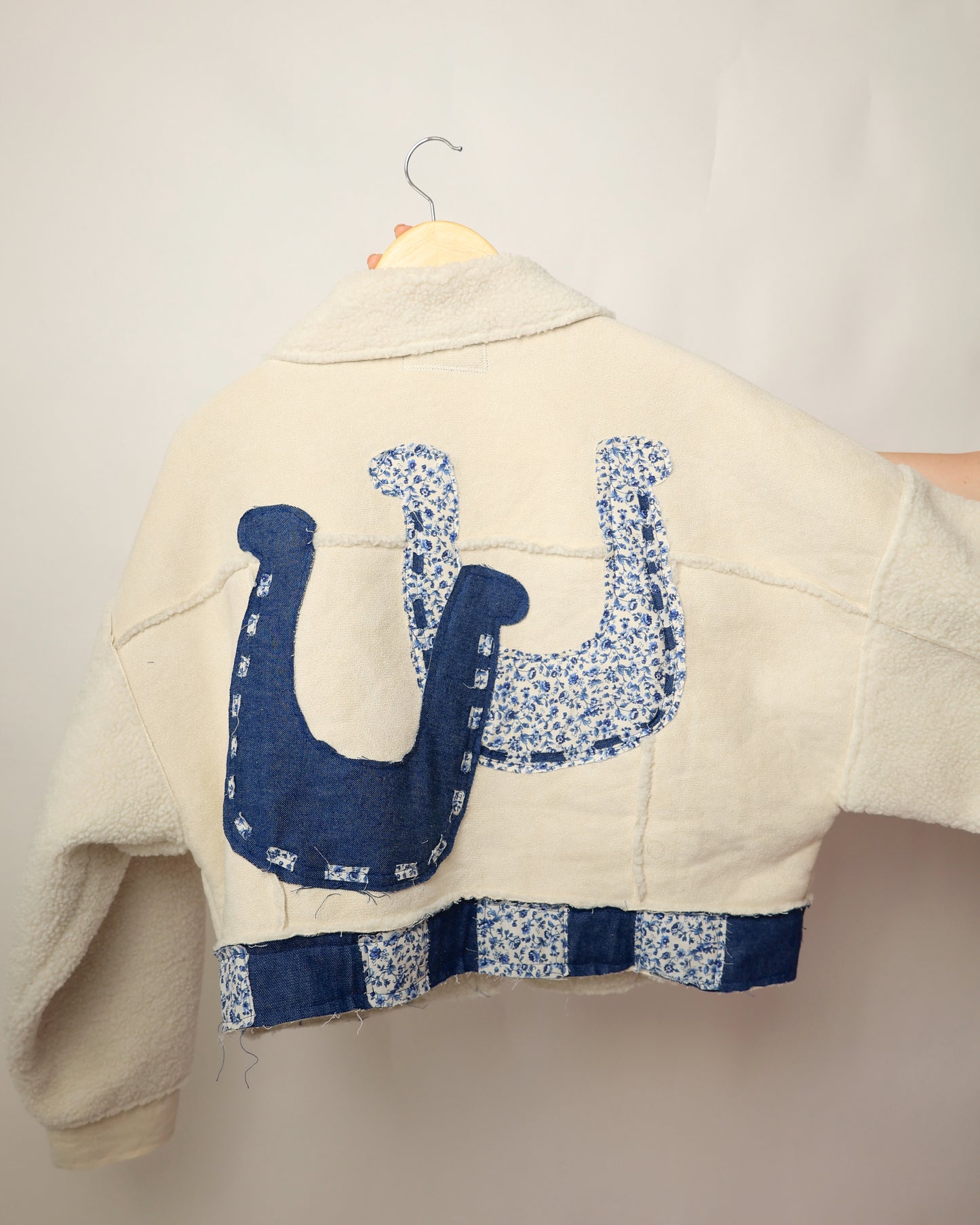 Upcycled White Jacket – Denim Horseshoes Edition (L)